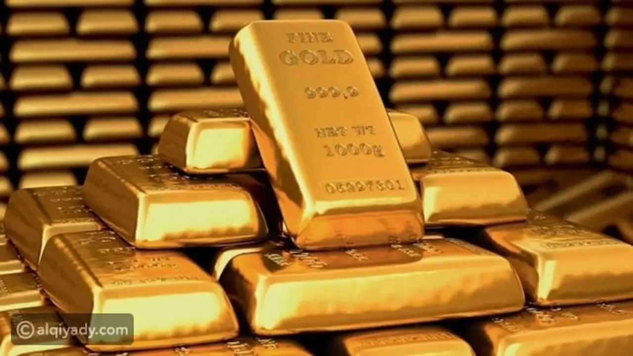 أدنى مستوى بشهرين.. أسعار الذهب تتراجع عالميًا وسط هدوء التوترات الجيوسياسية وقوة الدولار